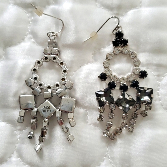 Earrings - Picture 2 of 3